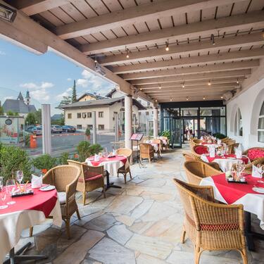 restaurant terrace sporthotel reisch